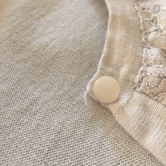 White lace sweater - Picture 4 of 7